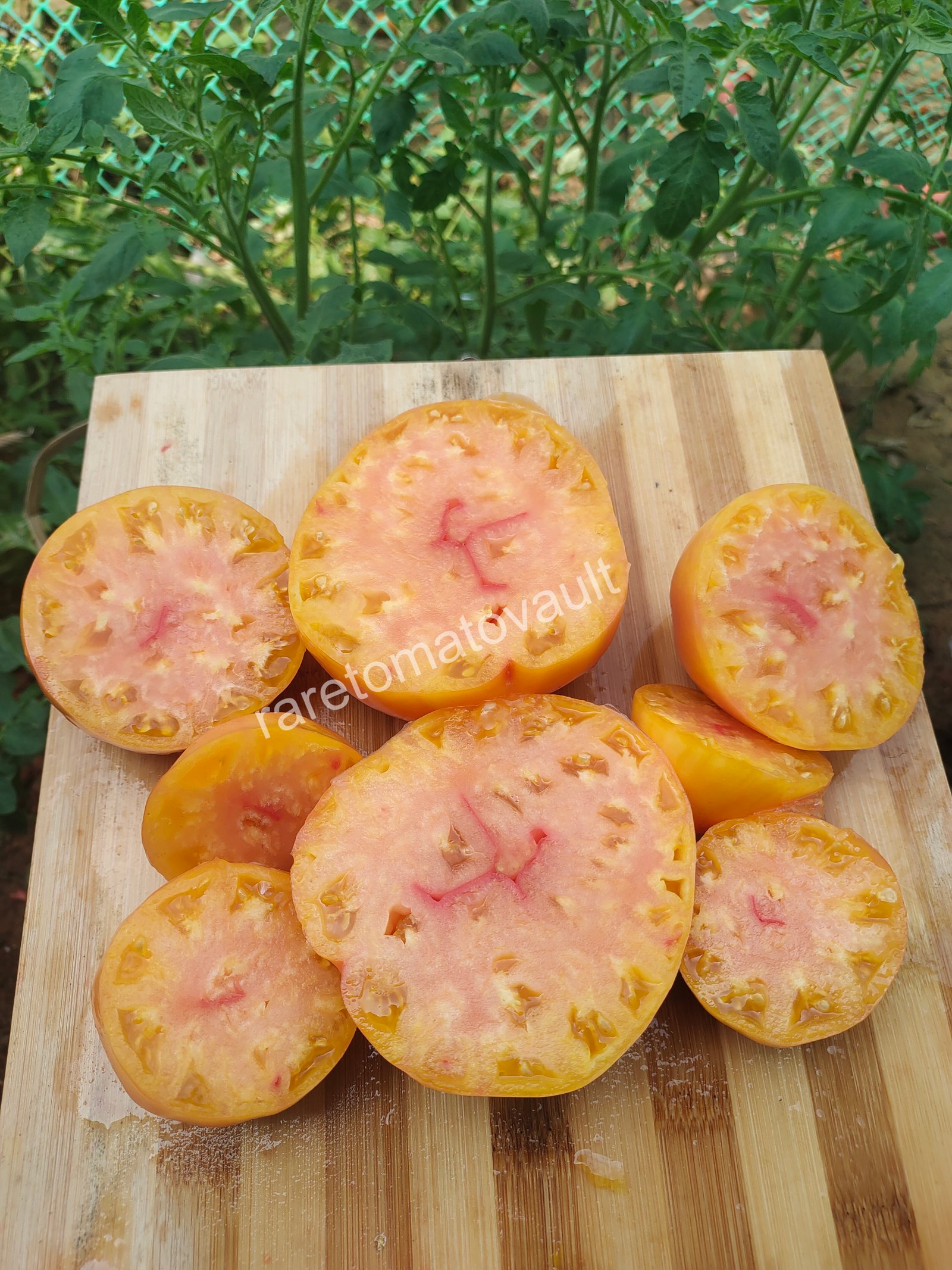 Pineapple Strawberry (Russia)